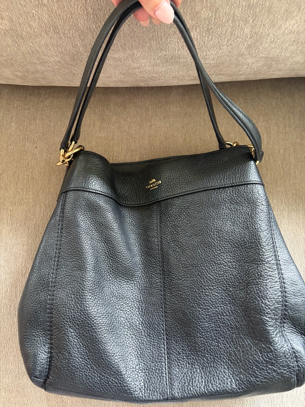 Coach Lexy Black Leather Shoulder Bag with Gold Hardware - Picture 3 of 16
